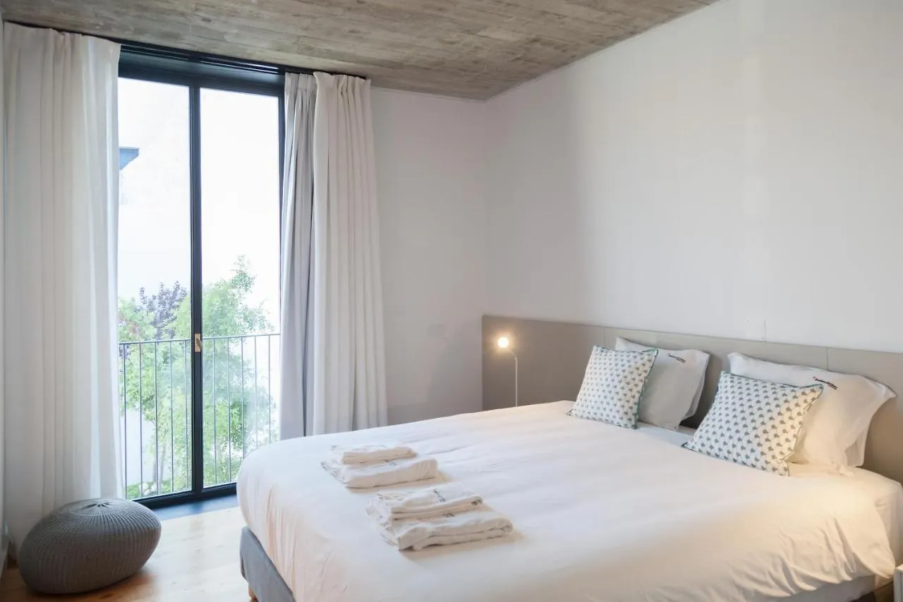 Flh Intendente Cozy Industrial Flat Lisbon Portugal